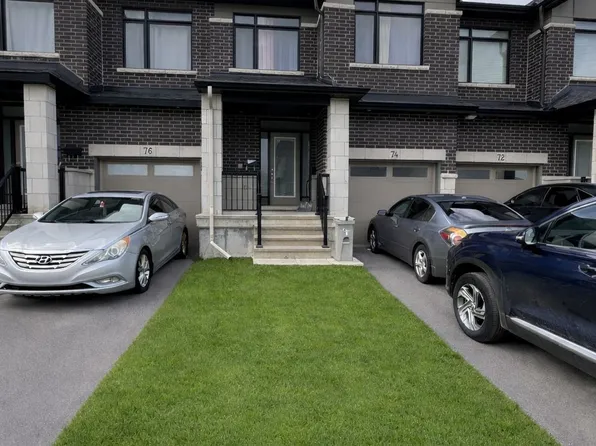 74 Nettle Cres, Ottawa, ON K1T 0W9