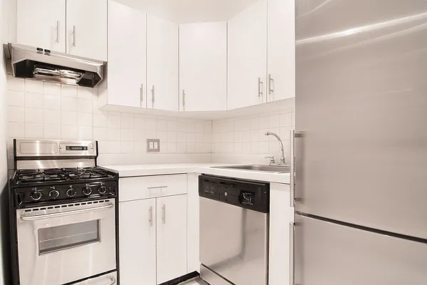 Rented by WAM Partners - William Moses Co. | media 40