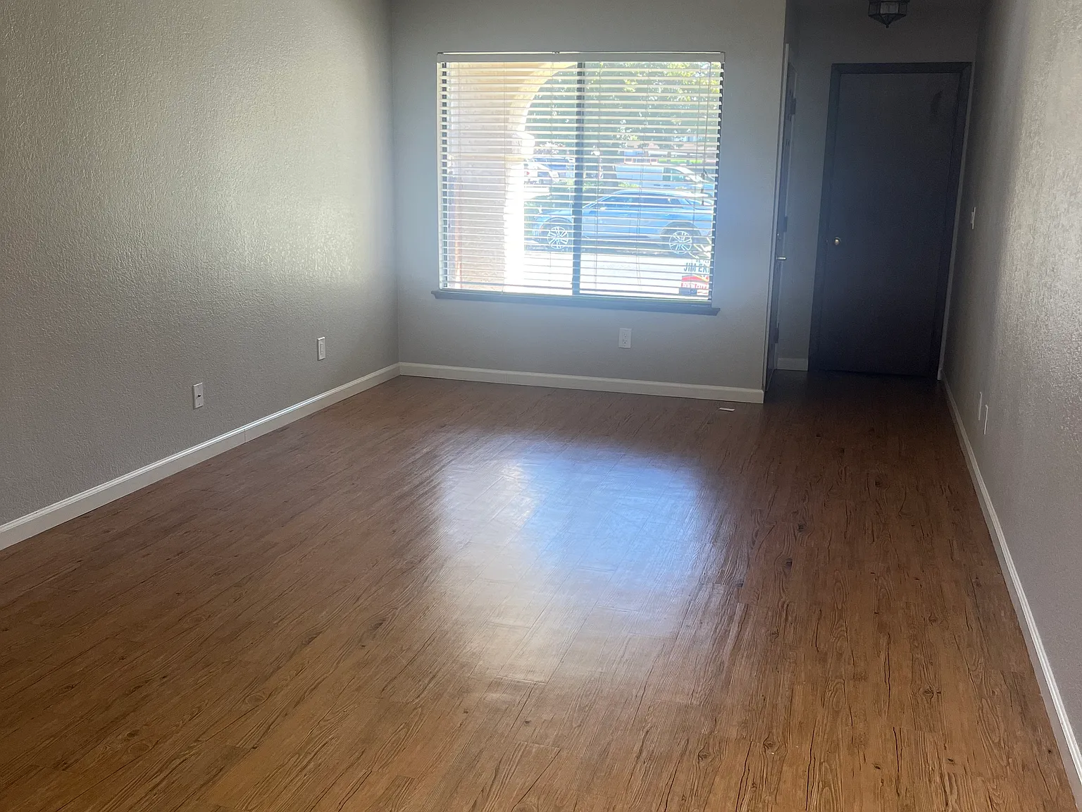 2 bed, 1200 sqft, $2,300 — Photo 3