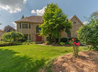 1711 Cypress Pointe Ct, Ann Arbor, MI 48108
