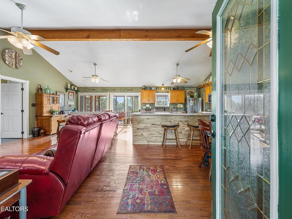 7th image of this home