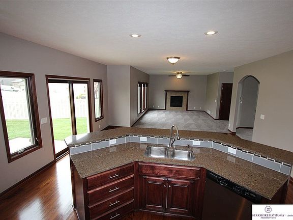 3rd image of 7402 S 198th Cir