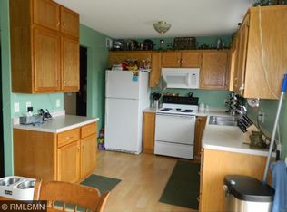 2260 Joes Lake Rd SE, Cambridge, MN 55008