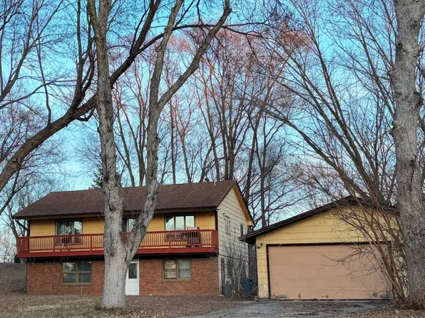 3314 Heritage Ln, Eagan, MN 55121