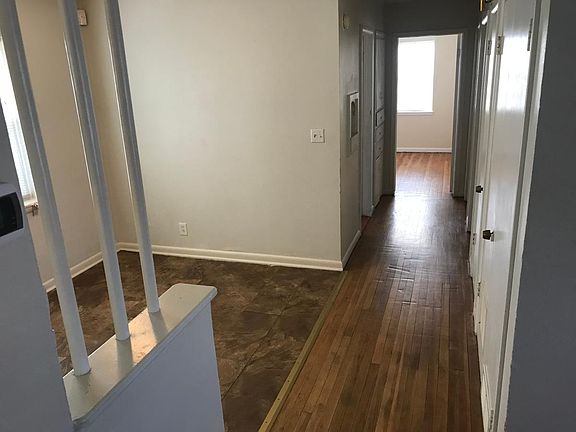 4th image of 2315 NW 43rd St