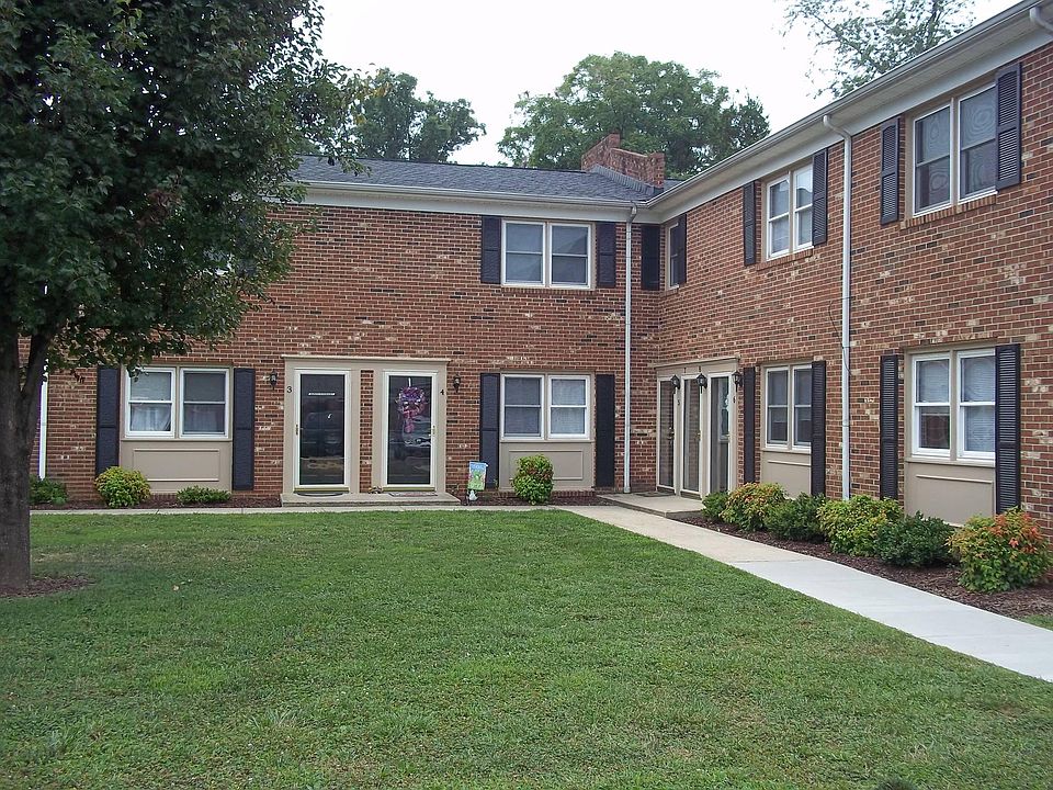 1st image of 16339 Church St #7