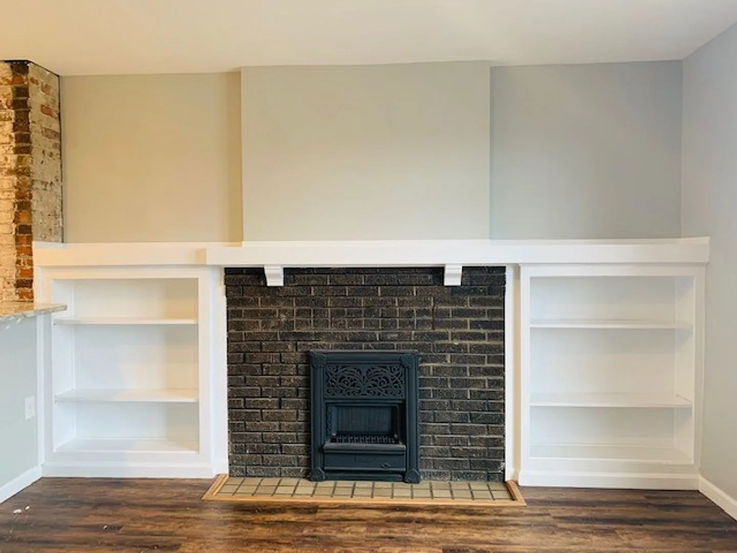 South-side 2 Bedroom Loft Now Available! — Photo 4
