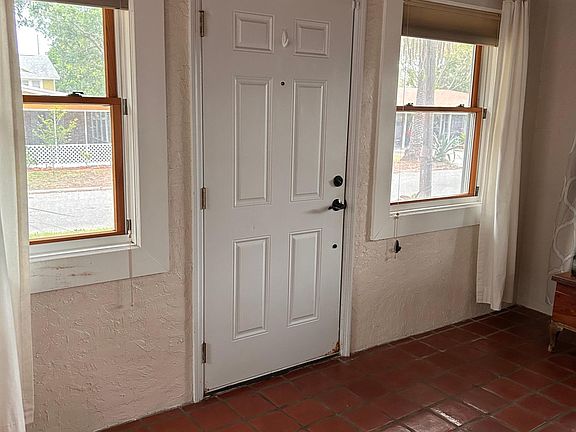 4th image of 1501 N Osceola Ave
