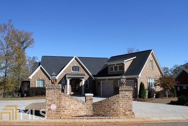 1st image of 45 Charleston Cir