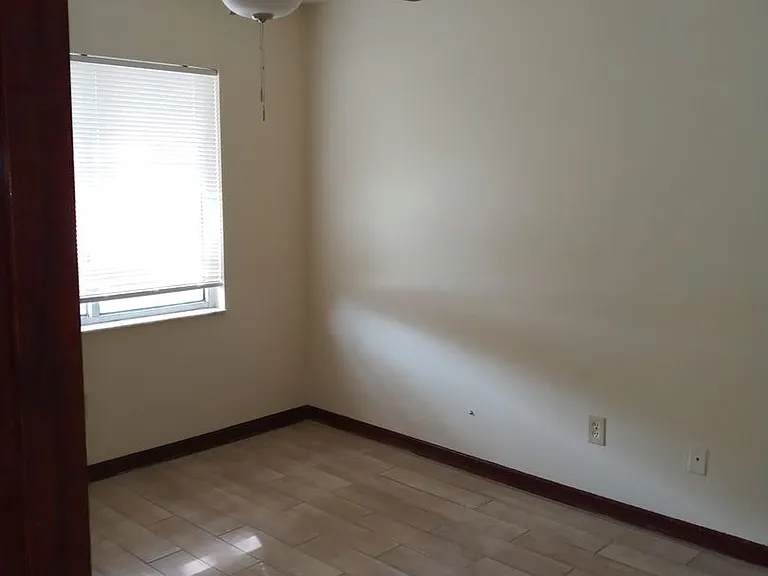 2708 Adela Ave — Photo 2