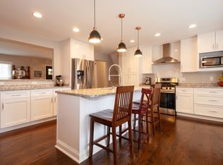 2238 W Dunwood Rd, Glendale, WI 53209