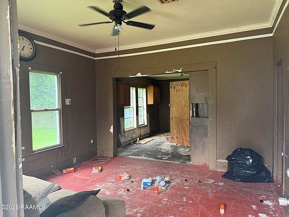 4th image of 607 Bombay St