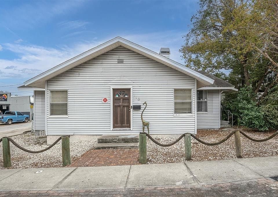 1st image of 116 N Pinellas Ave