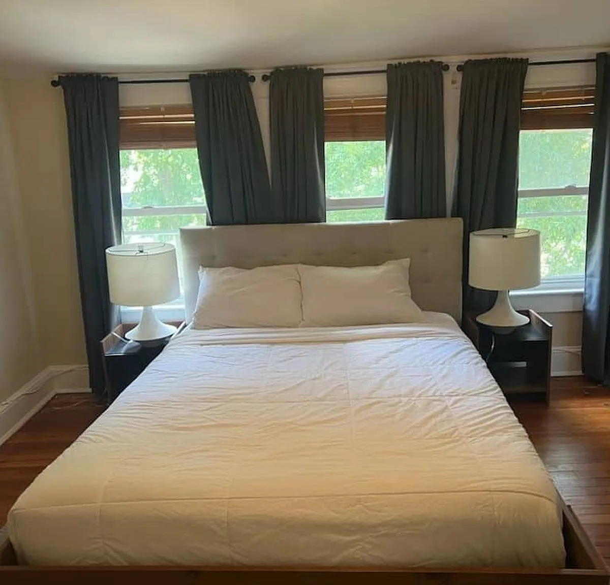 Queen bedroom in 5 bed/3 bath home in Brookland #866 E — Photo 2