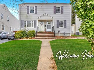 25 Mac Arthur Dr, Edison, NJ 08837