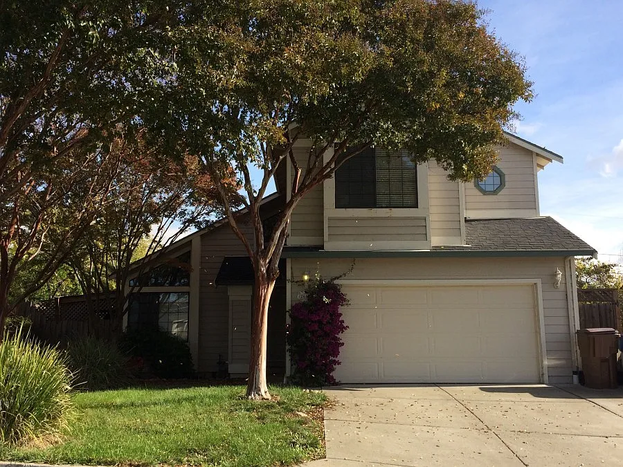 2668 Trafalgar Cir photo 1