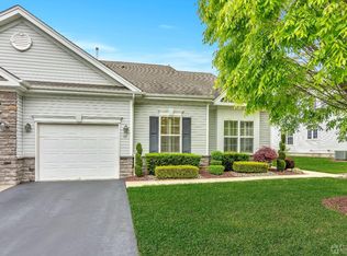 62 Timber Hill Dr, Monroe Township, NJ 08831