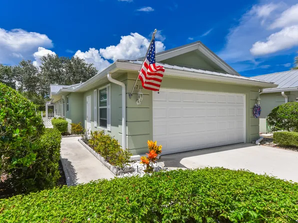 1711 SW Waterfall, Palm City, FL 34990