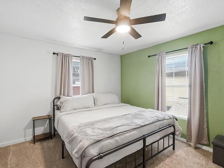 2917 Hickory St — Photo 21