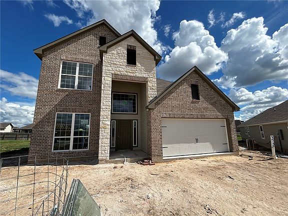 3rd image of 2200 Amber Ct