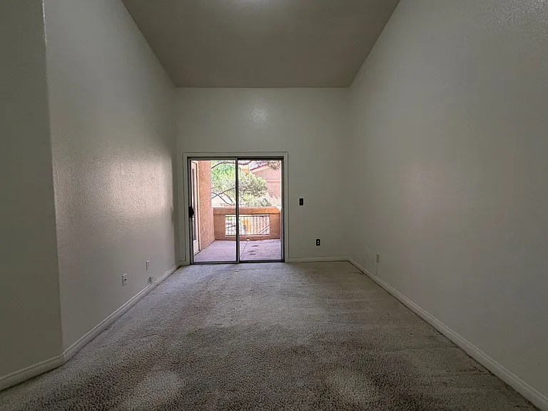 900 Heavenly Hills Ct #204 — Photo 23