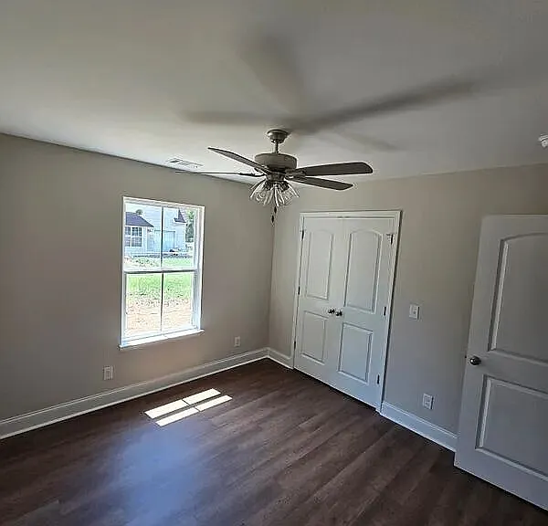 302 Hawaii Ave #D — Photo 7
