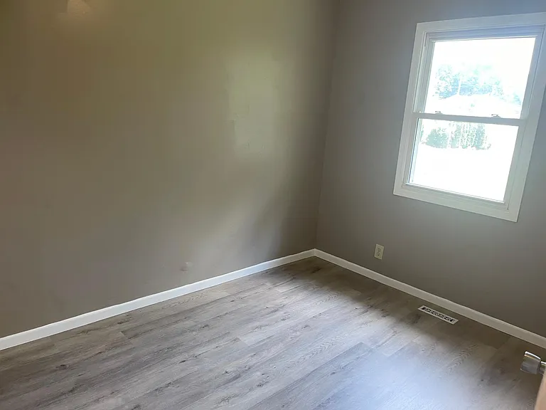 420 38th Street Pl — Photo 9