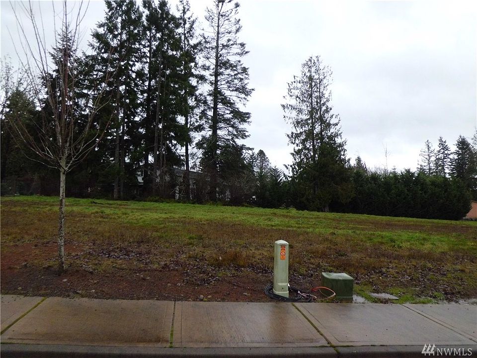 2nd image of 223 Fenway Dr