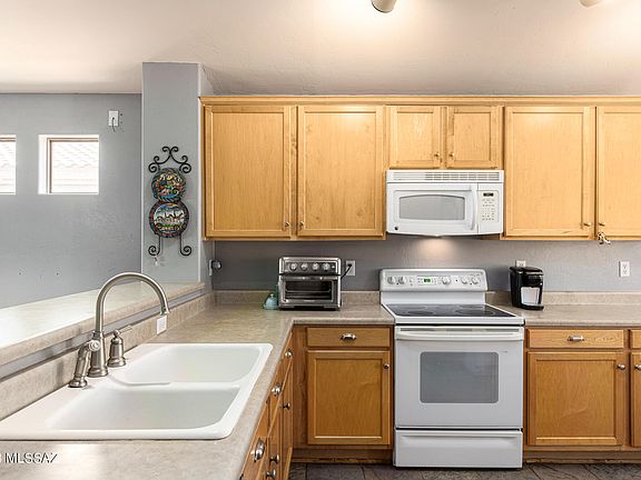 5th image of 2449 N Creek Vista Dr