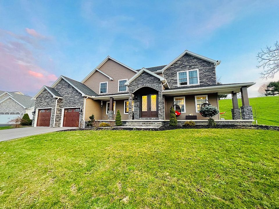 1st image of 135 Sunnyside Dr