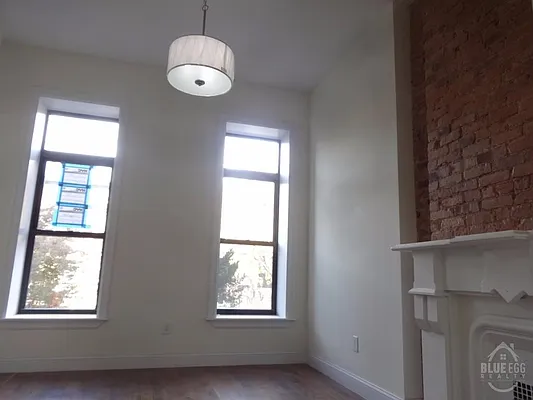 Rented by Blue Egg Realty Corp | media 28