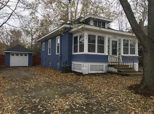 210 Plum St, Aurora, IL 60506