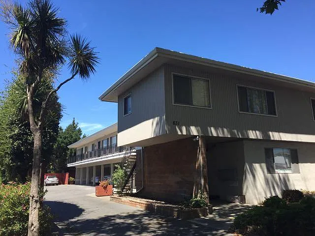 831 Central Ave #F — Photo 13