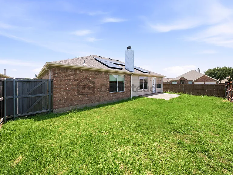 108 Cherokee Dr — Photo 37