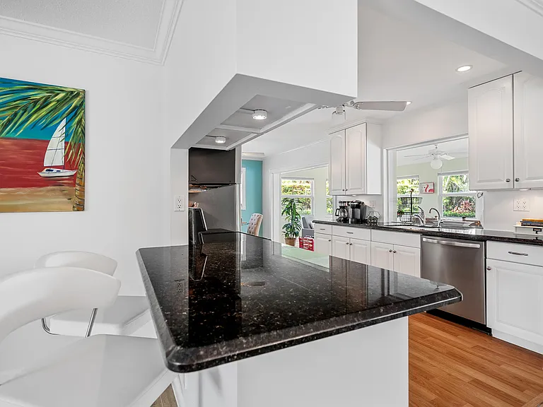 1120 Morse Blvd — Photo 5