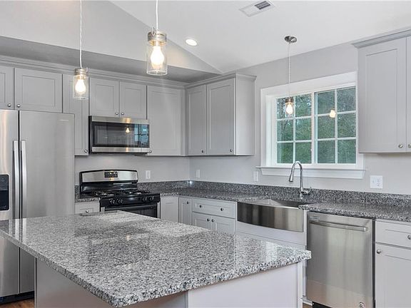 5th image of 725 Great Fork Rd