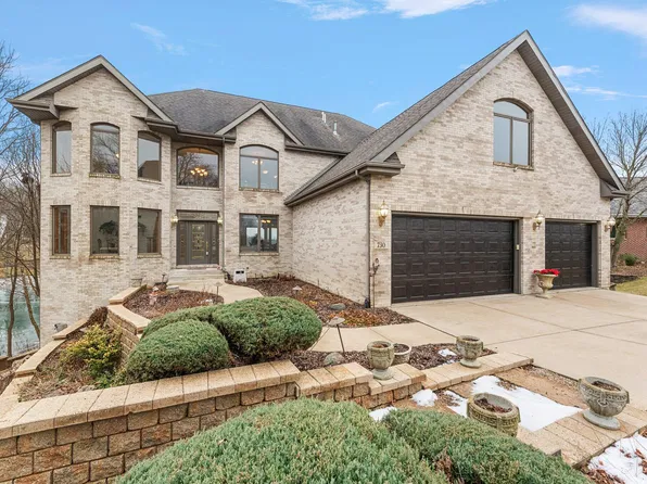 730 Cirque Ct, Crown Point, IN 46307