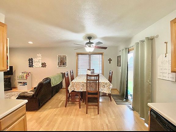 4th image of 1806 Apache Rd