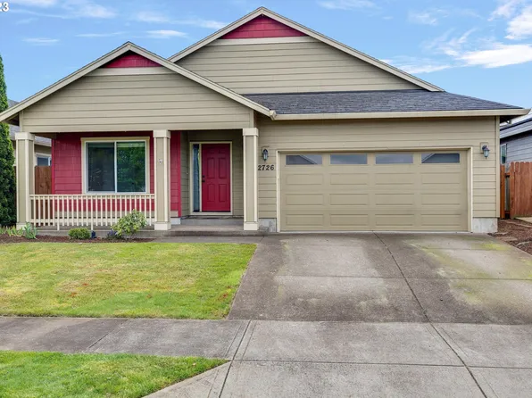 2726 Nina Pl, Hubbard, OR 97032