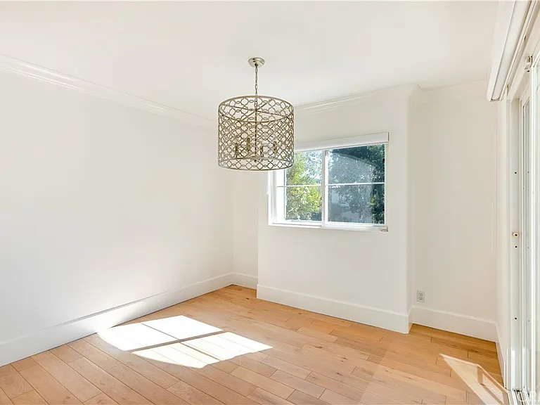 1 Savona Ct — Photo 5