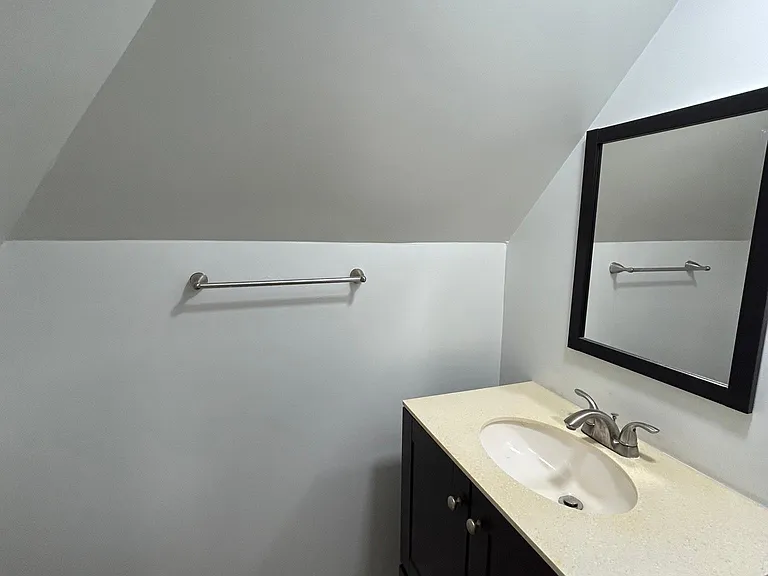 28 Fairview Ave #3 — Photo 8