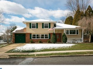 46 Suburban Blvd, Delran, NJ 08075