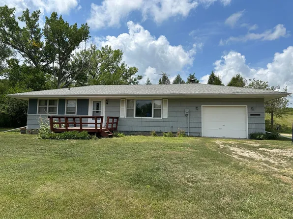 401 Main St W, Wessington Springs, SD 57382