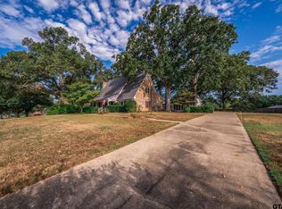 509 Ridgecrest Dr, White Oak, TX 75693