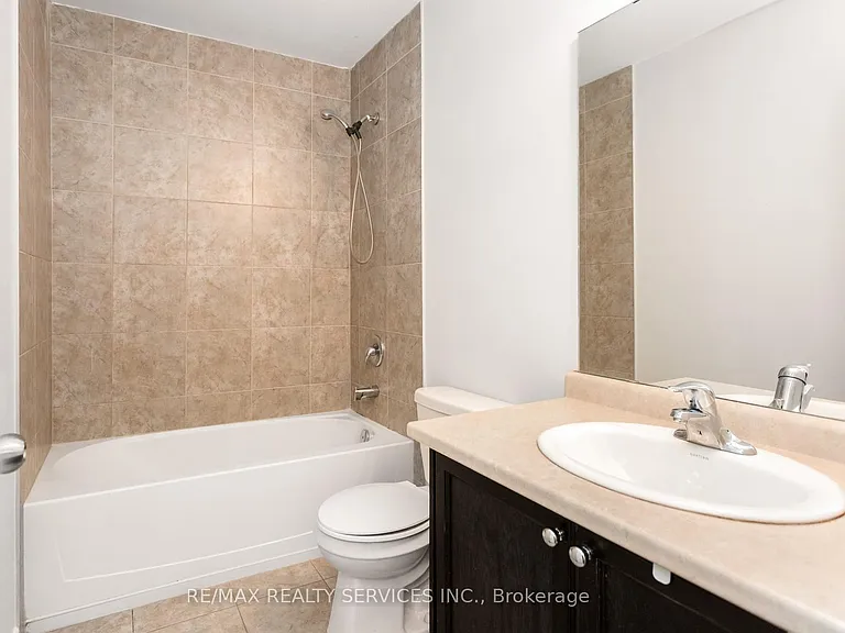 21 Dorchester Ter — Photo 42