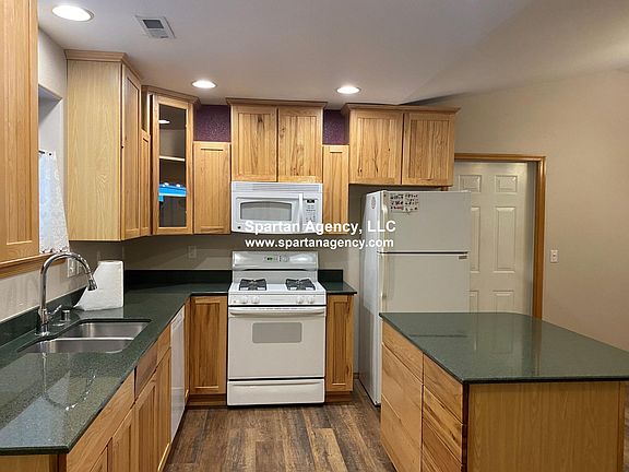 4th image of 9605 192nd Ave E #A