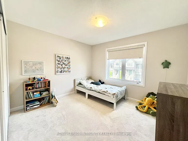 1042 Parabolica Way — Photo 24