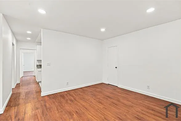 956 Elden Ave #G — Photo 4