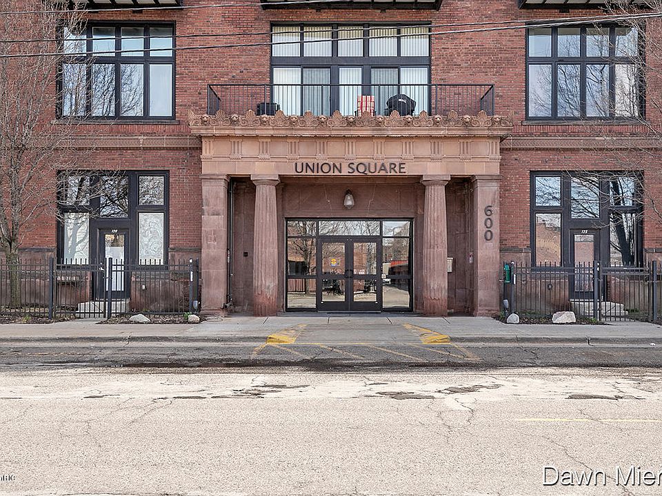 1st image of 600 Broadway Ave NW #401A