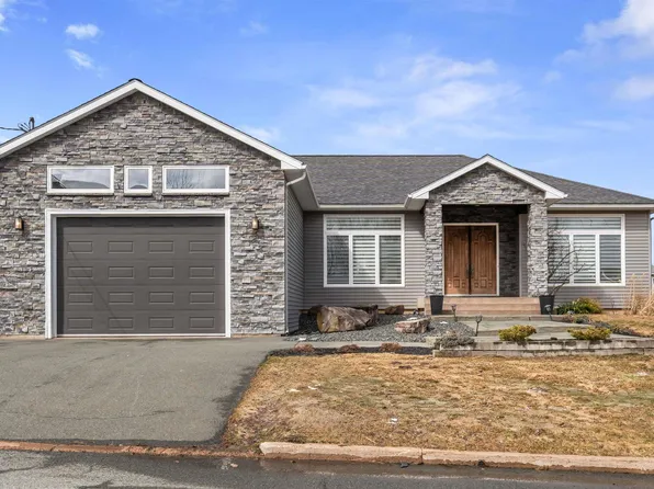 15 Rowan Ave, New Glasgow, NS B2H 0A3